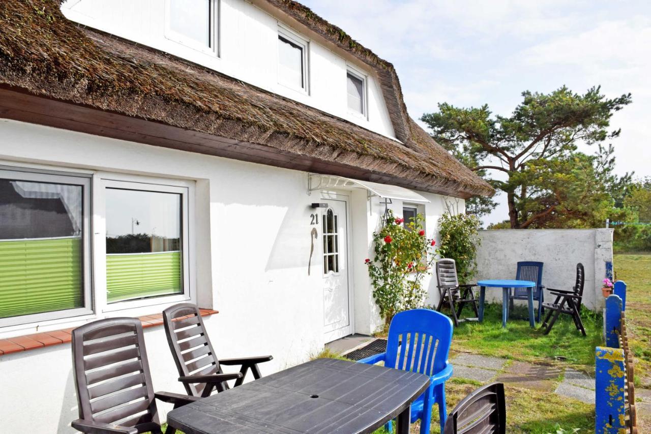 Ferienzimmer Unterm Reetdach In Pl Neuendorf (Hiddensee) Exterior foto